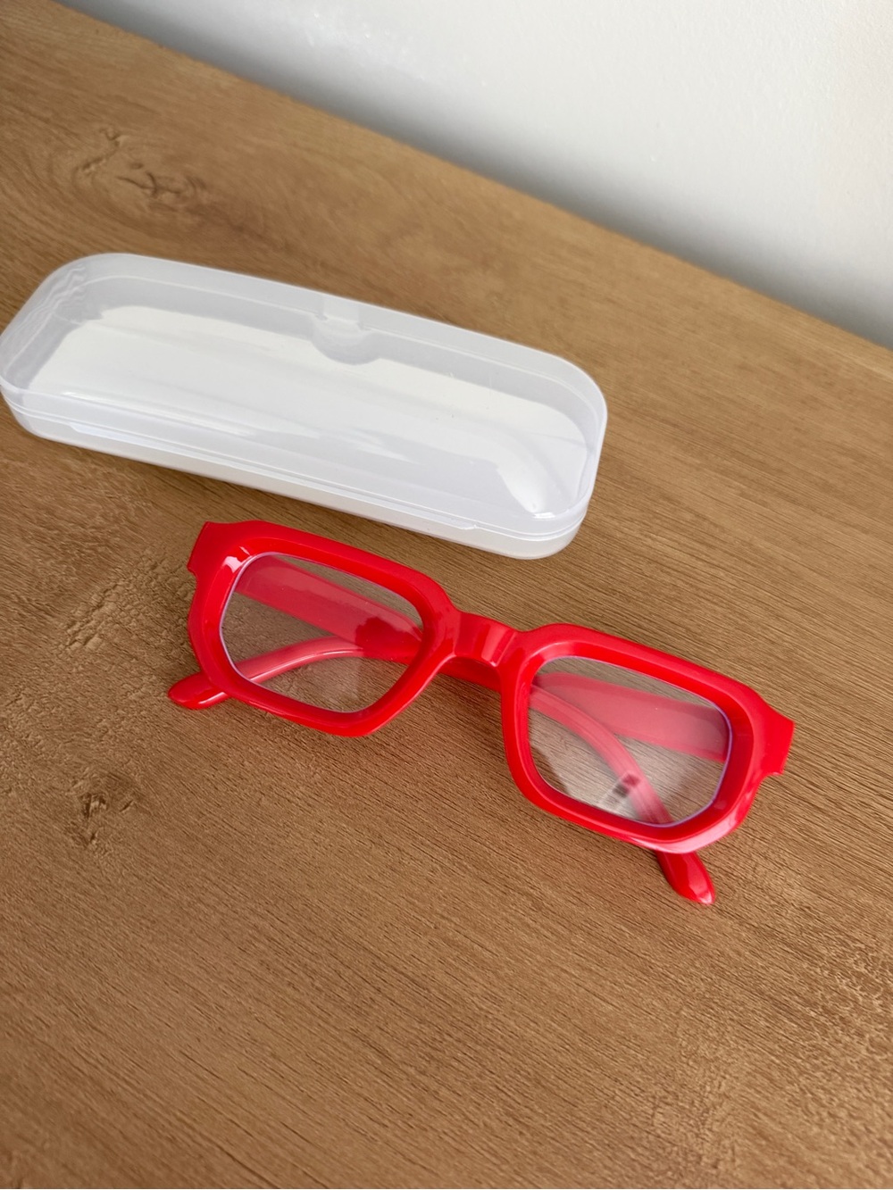 Red Women’s Fashion Glasses with Protective Case